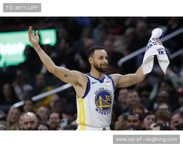 勇士维金斯外线手感火热，连续飙分的现场解码